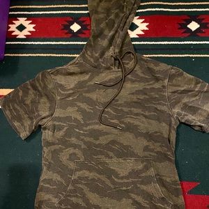 Camo print short sleeve “sweatshir” top